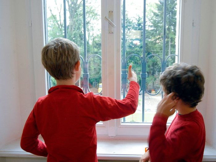 Rinuncia all'eredità per i figli minori: serve l'autorizzazione del Giudice Tutelare